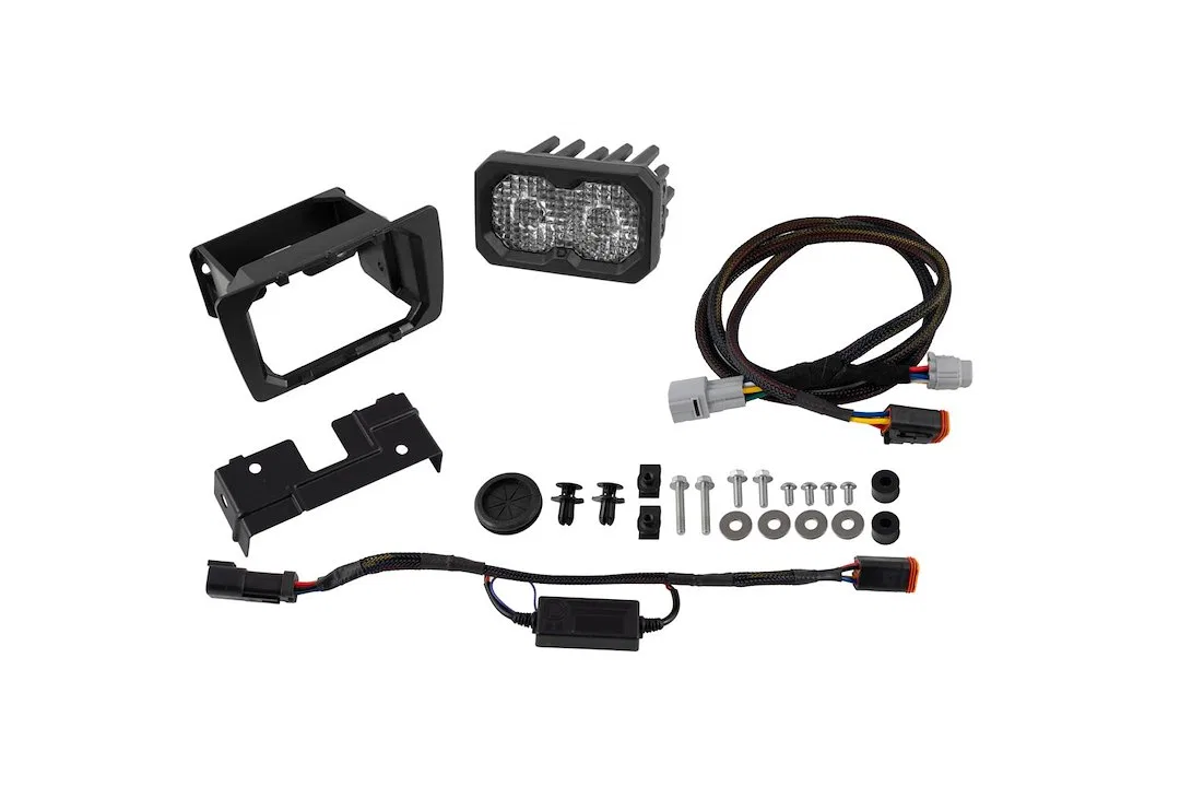 DD8067 – DIODE DYNAMC Backup Light, Bumper Mounted Single White Reverse Light/ Red Running Light/ Red Fourth Brake Li...